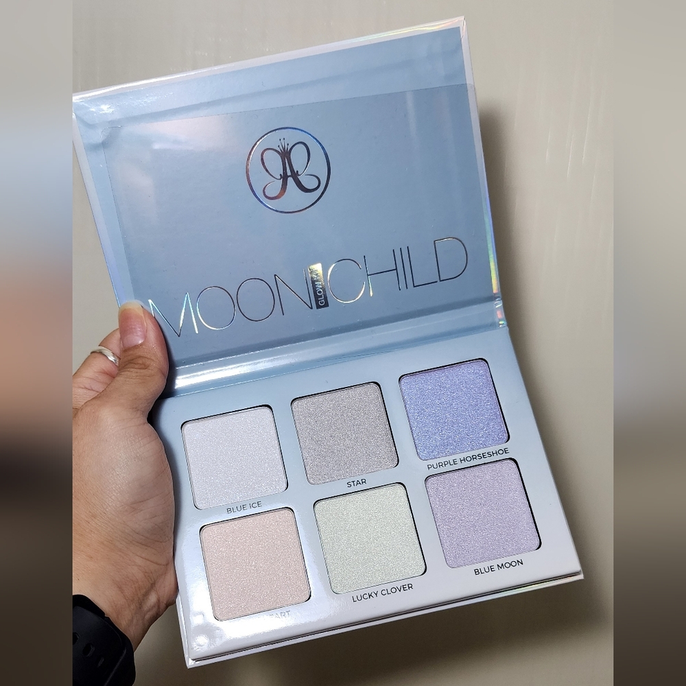 Anastasia Beverly Hills highlighter palette